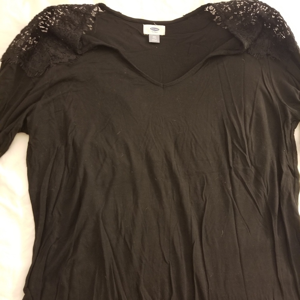 Old Navy long sleeved t with lace shoulders XXL